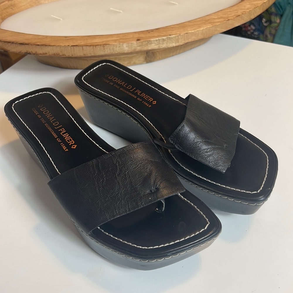 Donald J Pliner leather platform wedge sandals